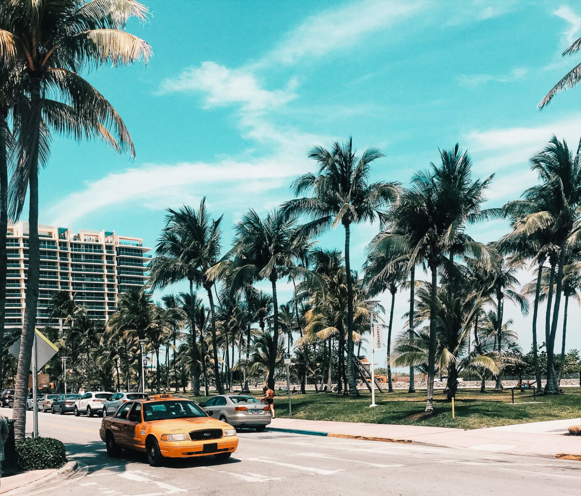 żółta taksówka w Miami